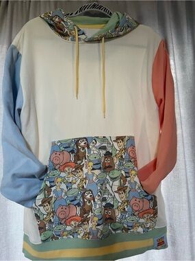 ✨ Disney Pixar Toy Story Land Pastel Hoodie Sweatshirt Size Small ✨